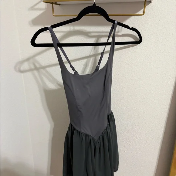 Elegant Gray Jumpsuit - Picture 2 of 2